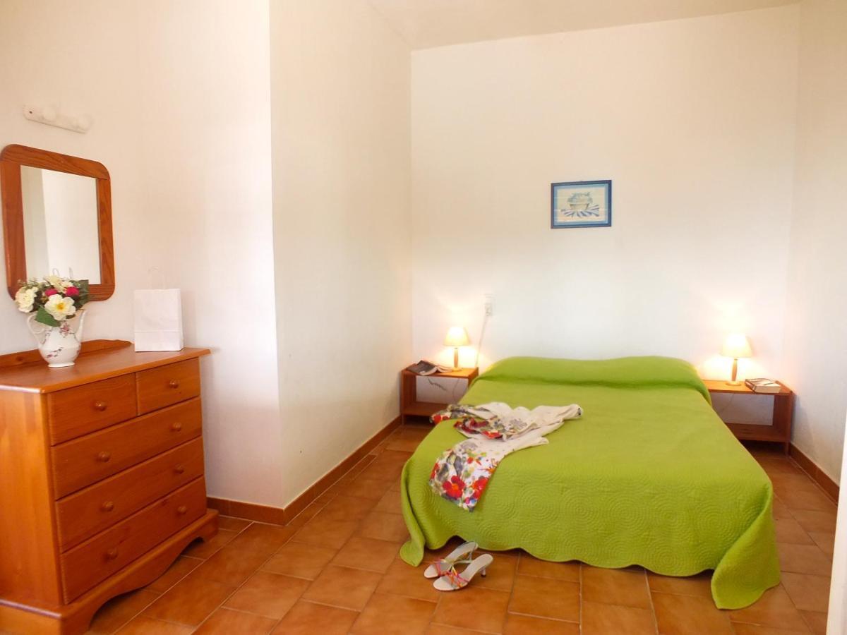 Residence Capicciolo Ольмето Экстерьер фото